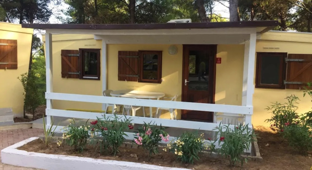 Chalet With 2 Bedrooms in Vieste, With Private Pool and Furnished Terrace Near the Beach, Varaa Mökki Hotellit Vieste uima-altaalla, Uima-allas