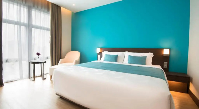 O podwyższonym standardzie dwuosobowy pokój z widokiem na miasto Astana Wing - Riverside Majestic Hotel
