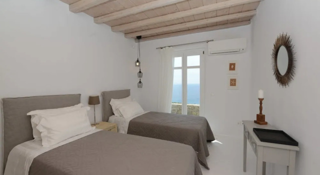 Villa Topaz