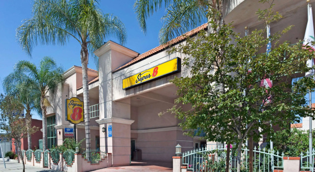 北好莱坞速8酒店, 预订 迷你酒店 North Hollywood 圣费尔南多谷
