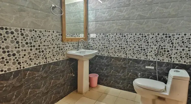 Четырёхместный семейный номер Standard с балконом Mountain Villa