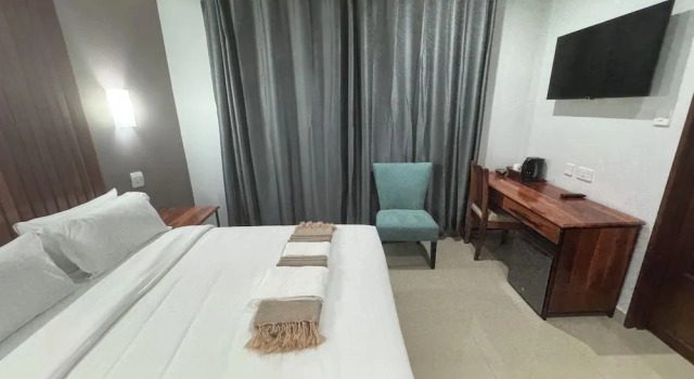 Raintree Hotel, Reservar Hotel Nata Tutume