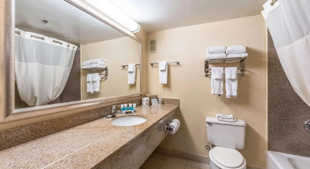 Люкс с 2 комнатами Clarion Hotel San Angelo near Convention Center