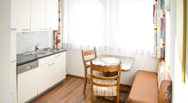 Апартаменты Hotel Garni Ragaz