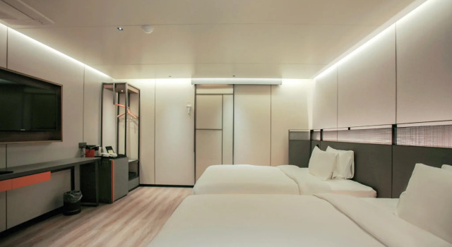 Семейный номер Deluxe L&L City Hotel