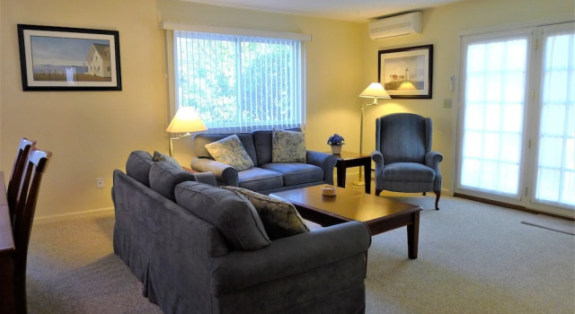 10 Gray - 2 Bedroom Condo, Varaa Hotelli Hotellit New England uima-altaalla, Uima-allas