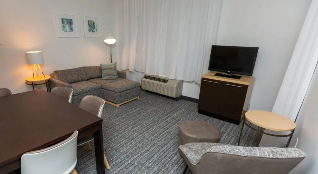 Люкс с 2 комнатами TownePlace Suites by Marriott Bowling Green