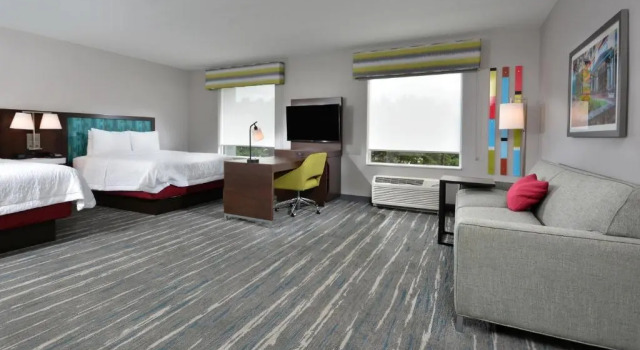 Двухместный люкс Hampton Inn & Suites Durham University Medical Center