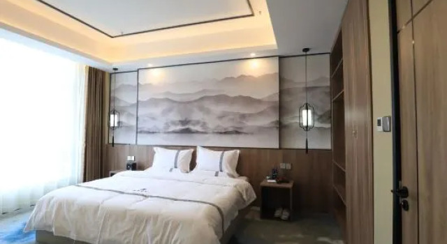 Люкс Saint Maur Hotel