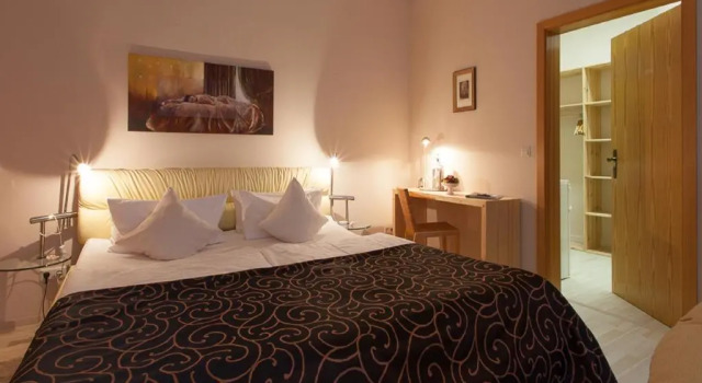 Hotel Am Grudenberg, Varaa Hotelli 3 tähden hotellit kohteessa Garz, 3*