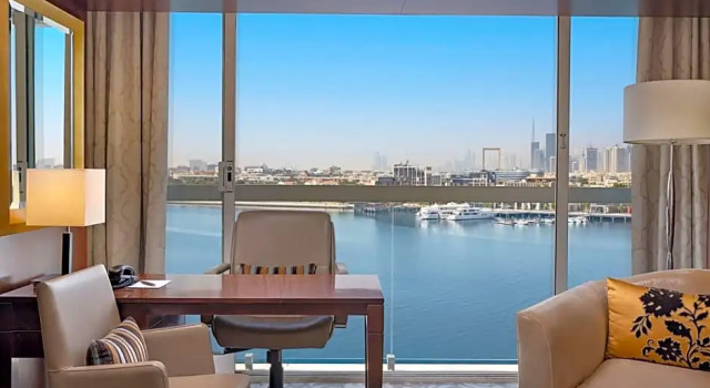 Двухместный полулюкс с видом на воду Sheraton Dubai Creek Hotel & Towers