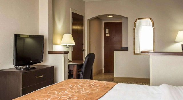 Comfort Suites Lumberton North, Забронировать Отель Отели Ламбертон с завтраком, Завтраки