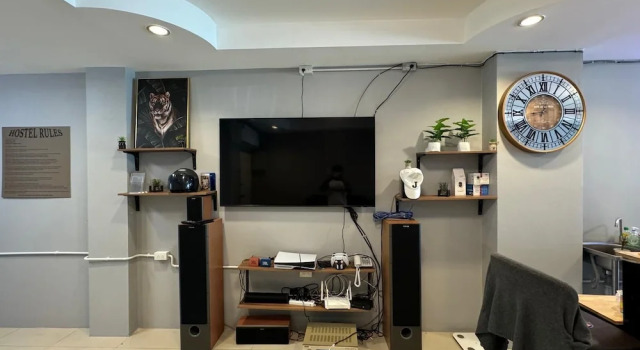 JS786CAFFE&HOSTEL