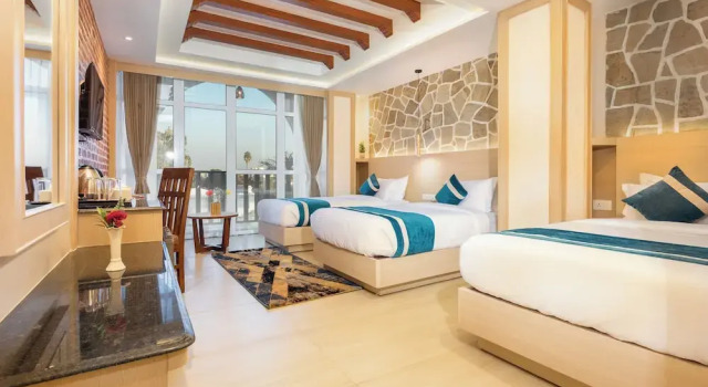 Трёхместный номер Deluxe Tulsi Kathmandu Hotel