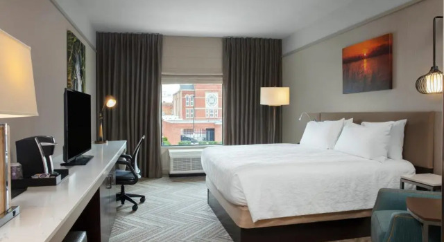 Номер Standard с видом на парк Hilton Garden Inn Mobile Downtown