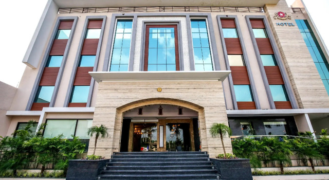 OYO 22010 Hotel Stella Continental, Book Hotel Phagwara Punjab