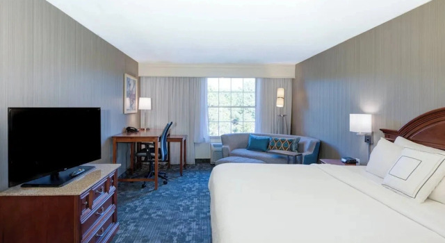 Двухместный номер Standard oceanfront Courtyard by Marriott Chapel Hill