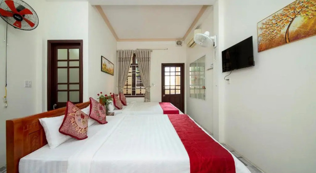 Семейный номер Standard с балконом Red Lotus Homestay