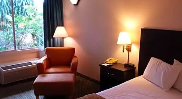 Номер Standard Vista Inn & Suites Tampa