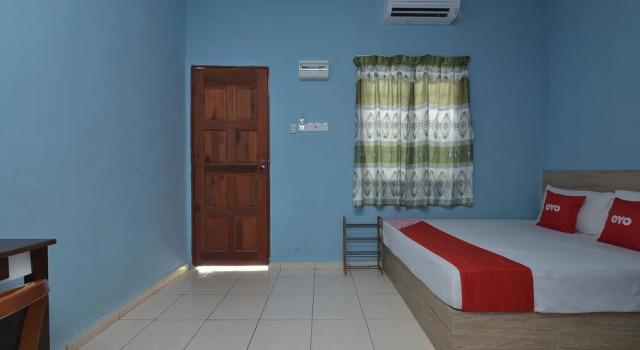Трёхместный номер Deluxe Oyo 90618 D'tahan Motel Taman Negara