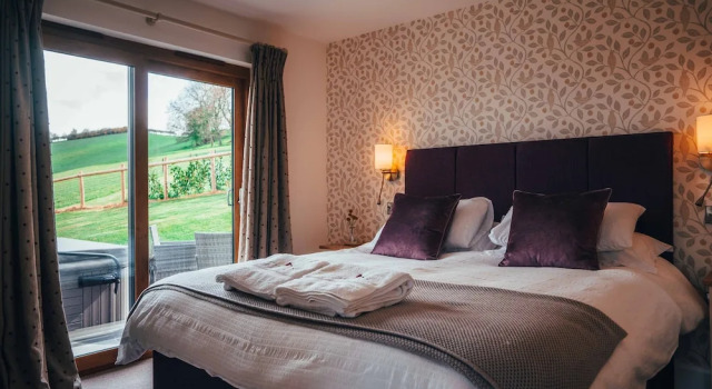 Beautiful Cottage in Idyllic Countryside Setting