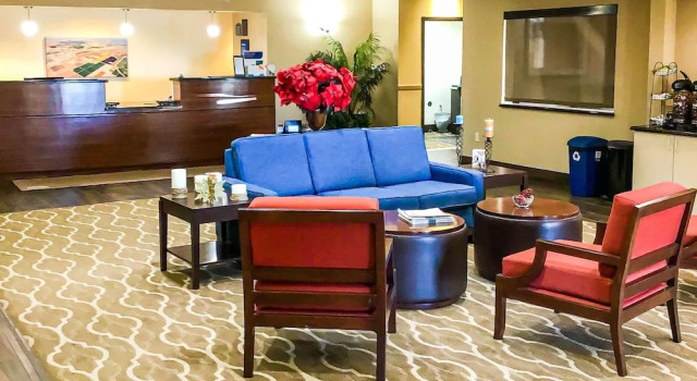 Comfort Inn And Suites, Забронировать Отель Фортуна-Футхилс штат Аризона