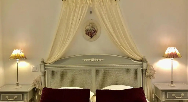 Reglisse et Pain dEpices - Chambres dhôtes, Забронировать Отель Отели Онфлер 3 звезды, 3*