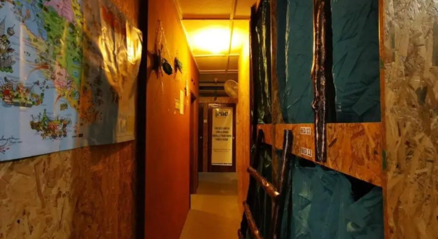 Кровать в общем номере Agosto Taman Negara Hostel