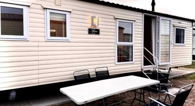 Шале Caravan - Sleeps 10 - Pet Friendly - Parking