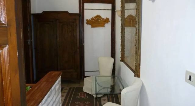 Люкс с балконом Guest House Il Giardino Segreto