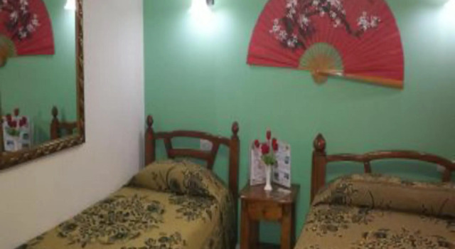 Hostal Oriente, Rezervovat Hotel Hotely v Cienfuegos se snídaní, Snídaně