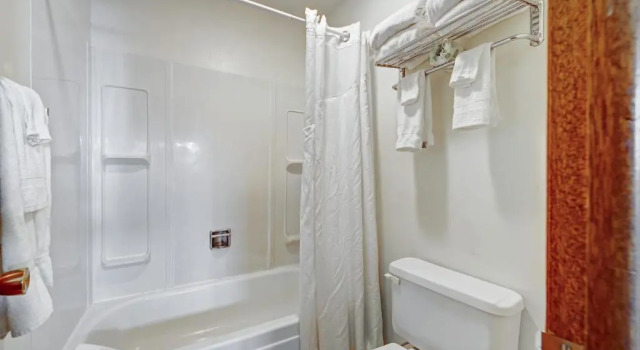 Двухместный номер Standard Four Seasons Lodge