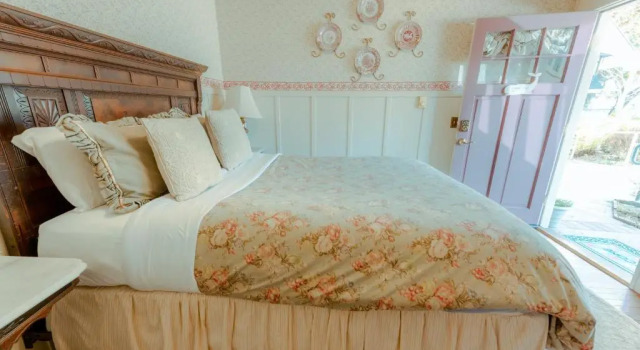 Двухместный номер Standard с видом на сад The Old St Angela Inn
