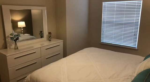 Comfortable 3BR Townhome Near Parks Great Value, Varaa Villa Huvilat kohteessa Florida, Villa