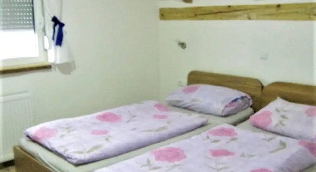 Apartment With 2 Bedrooms in Rakovica, With Wonderful Mountain View, F, Book Lejlighed Rakovica Karlovac county