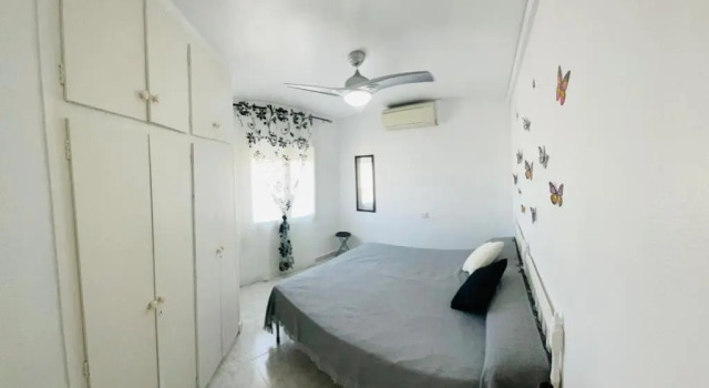 Apartamento, vistas frontales al mar a 30 segundos de de la playa
