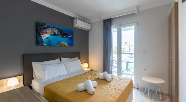 Двухместный номер Standard с видом на бассейн Cameo Beach Resort