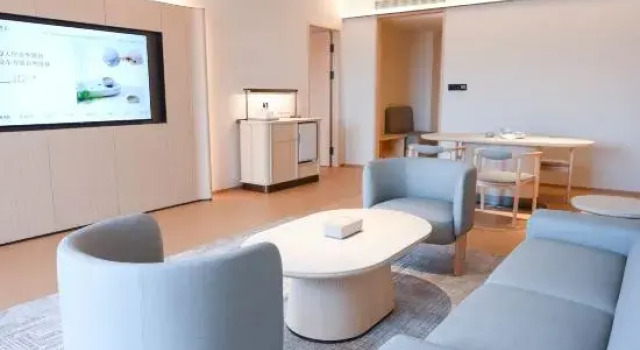 Люкс Deluxe JI Hotel (Qingdao Laoshan Ocean University of China)