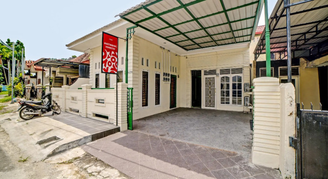 OYO 113655 Martimbang Homestay, Rezerwuj Hotel Medan Sumatra