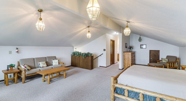 Коттедж Flathead Lake Views: Scenic & Spacious Retreat!