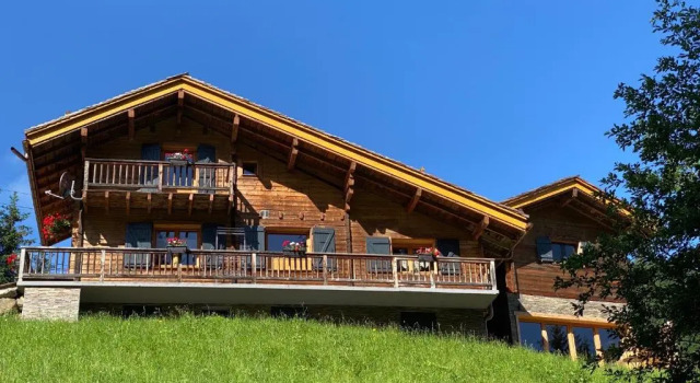 Шале Chalet de l'Ours : 4 étoiles-spa-proche des pistes