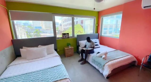 Четырёхместный номер Deluxe Conturce Hostel