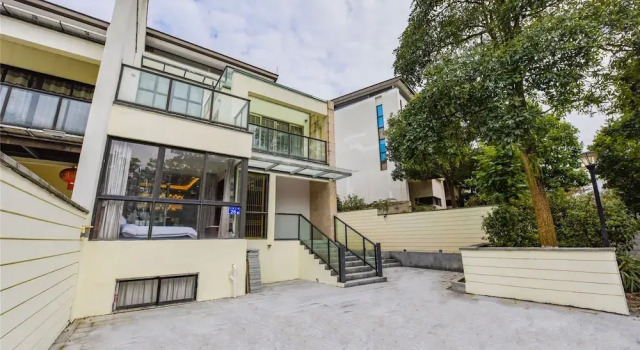 Conghua Hotspring Villa