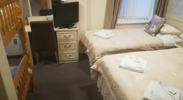Семейный номер Standard Roselea Hotel