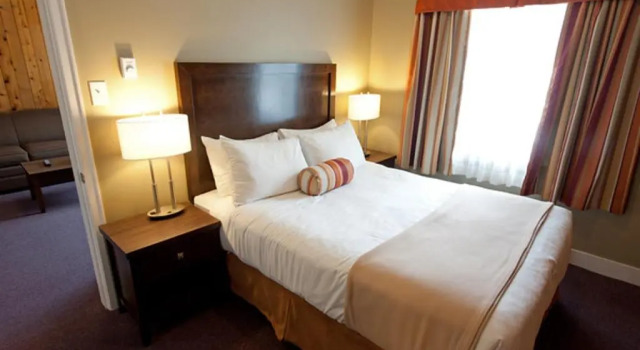 Полулюкс Alpine Inn & Suites