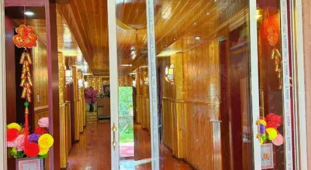 Songpan Ruokencang Chinese Inn, Prenota Hotel Hotel a Ngawa con parcheggio, Parcheggio