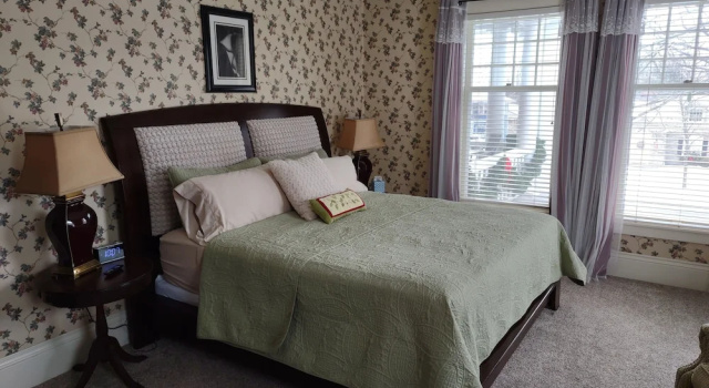 Номер Luxury The Nordic Pineapple Bed and Breakfast