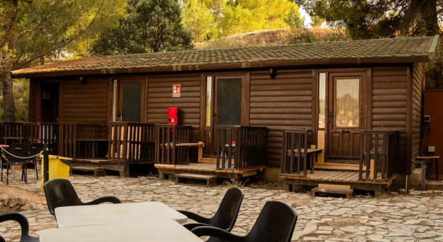 Кровать в общем номере Slow Life Camping Venta del Moro