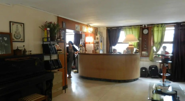 Hôtel Résidence de Bruxelles Paris-Gare du nord direct Eurostar - proche Montmartre - Sacré Coeur