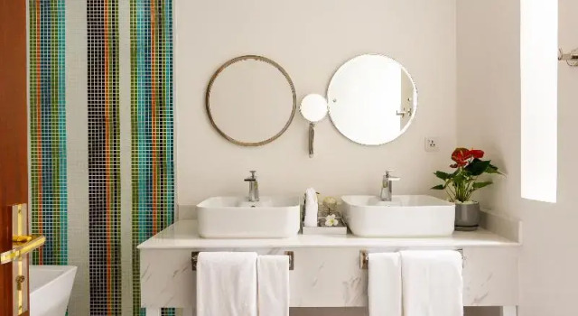 Люкс с балконом Jaya Suites Hotel